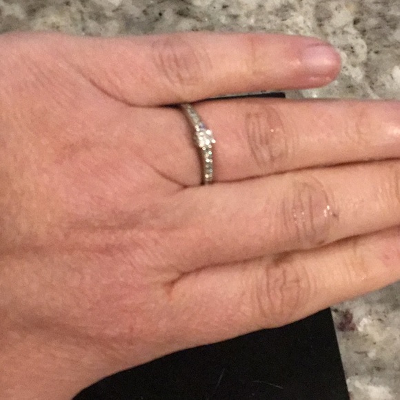 Diamond ring Size 9 - Picture 6 of 7